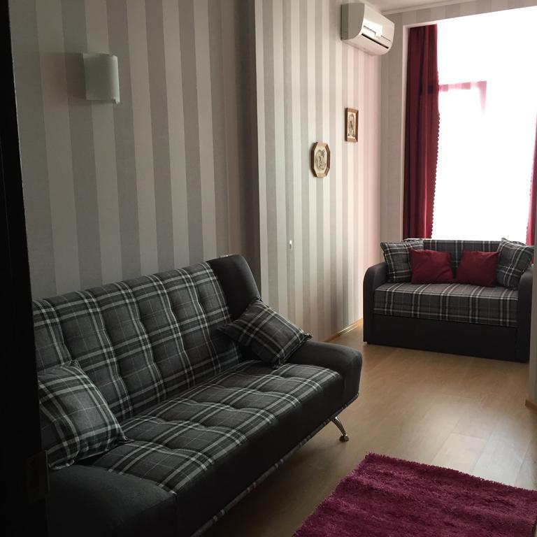 Town-House Golden Bugaz Διαμέρισμα Karolino-Buhaz Εξωτερικό φωτογραφία
